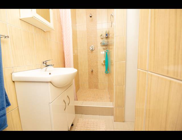 4 BEDROOM FREESTANDING FOR SALE IN MOUNT VERNON